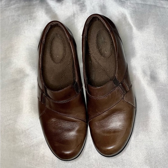 Clarks brown leather slip-on loafers/booties US 8 - Picture 2 of 8